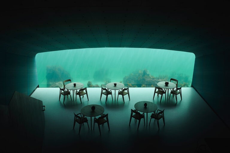 underwater restaurant